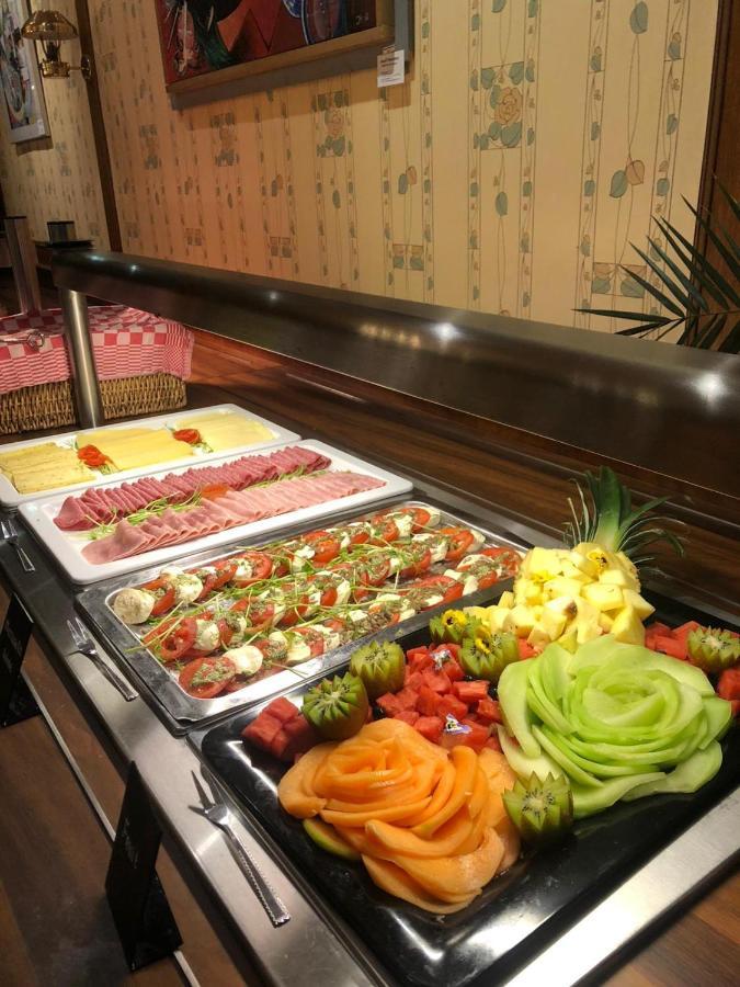 Hotel Restaurant 'T Heerenlogement Harlingen Eksteriør billede