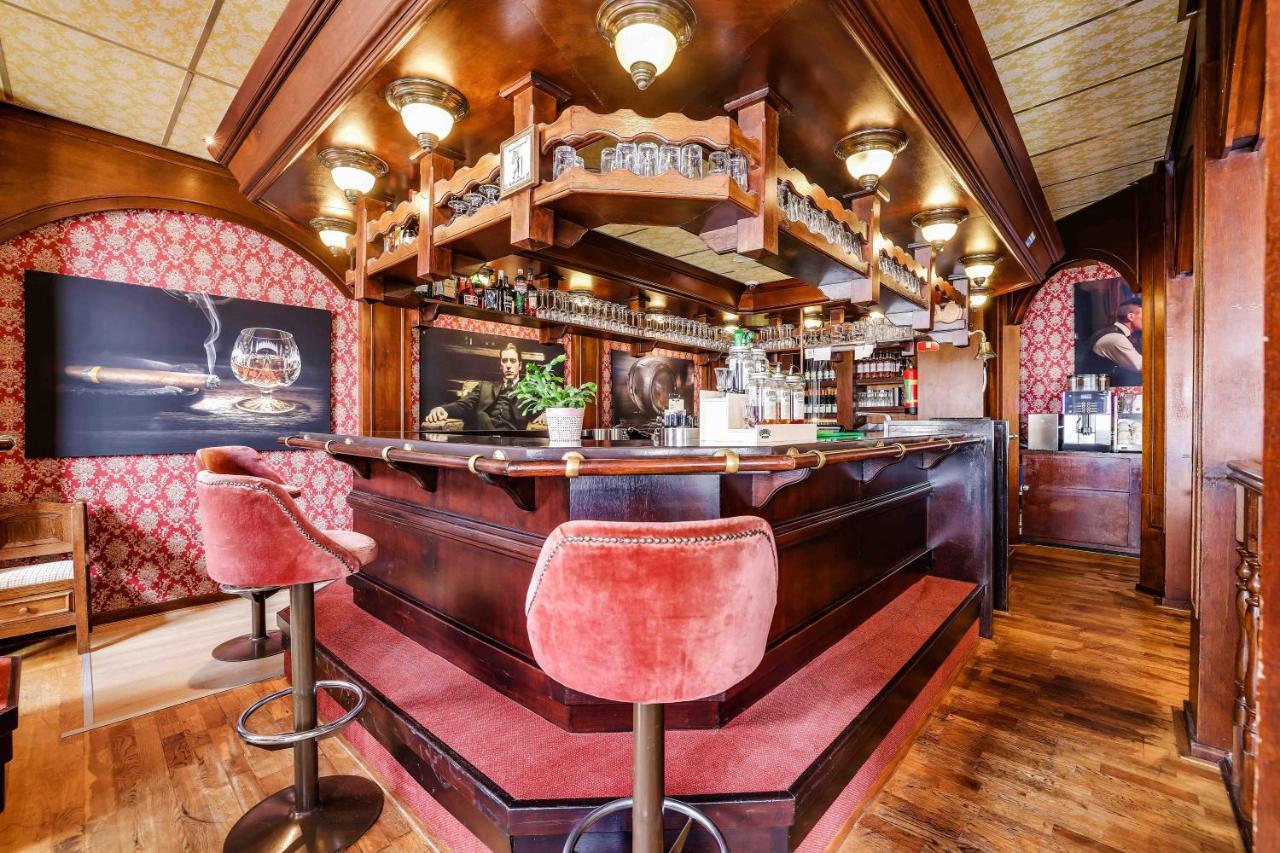 Hotel Restaurant 'T Heerenlogement Harlingen Eksteriør billede